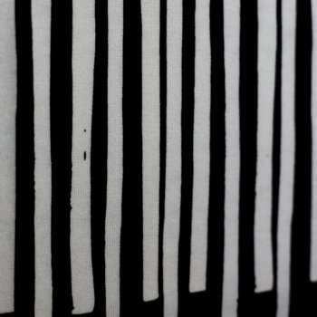 Sommersweat - Piano by Bienvenido Colorido - black/white